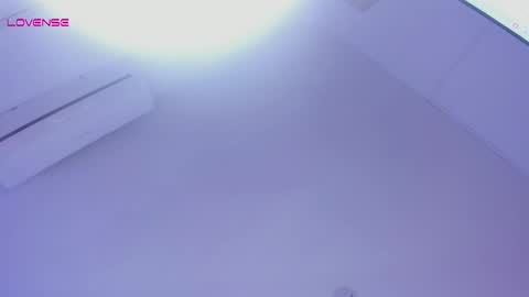 Isabella White online show from February 1, 2025, 7:44 pm