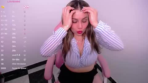 isabella_wish1 online show from December 5, 2025, 1:25 am