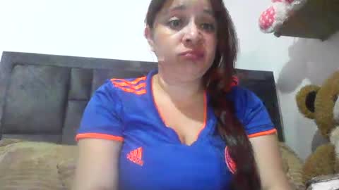 isabellaa_hills_ online show from July 4, 2026, 2:29 am