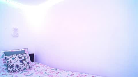 isabellaa_smith03 online show from July 29, 2026, 3:48 am