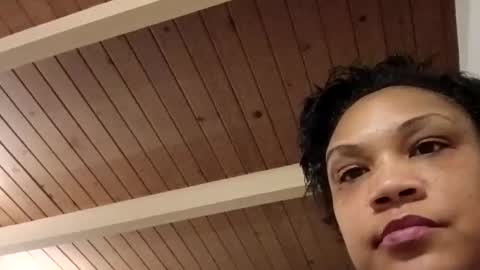 Isabella online show from March 4, 2026, 2:28 am