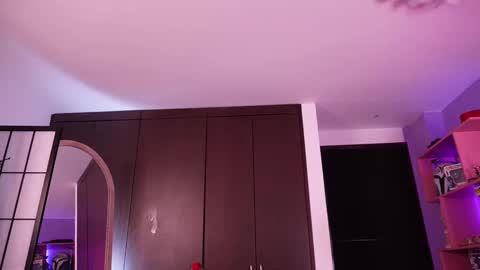 Snapshot of isabellacrz chatting on December 15, 2024, 3:45 am isabellacrz online show from December 15, 2024, 3:45 am