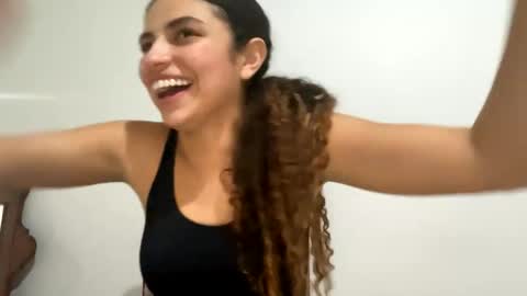 Isabella.. back again  online show from December 27, 2024, 1:00 am