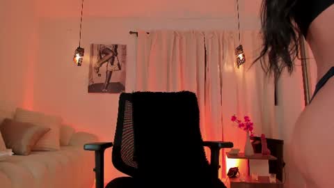 ISABELLA  online show from June 14, 2026, 10:23 pm
