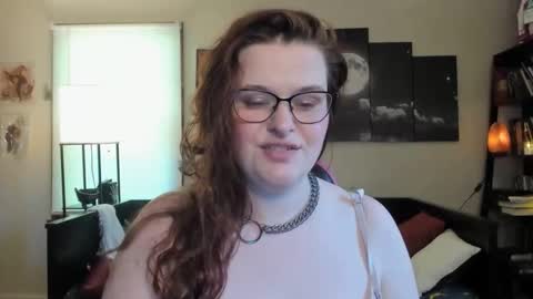 Snapshot of isabellamariedarcy chatting on May 4, 2026, 6:26 pm isabellamariedarcy online show from May 4, 2026, 6:26 pm