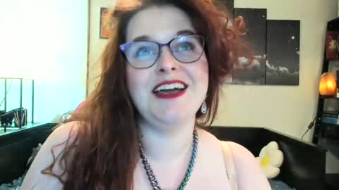 Snapshot of isabellamariedarcy chatting on June 15, 2026, 8:33 pm isabellamariedarcy online show from June 15, 2026, 8:33 pm