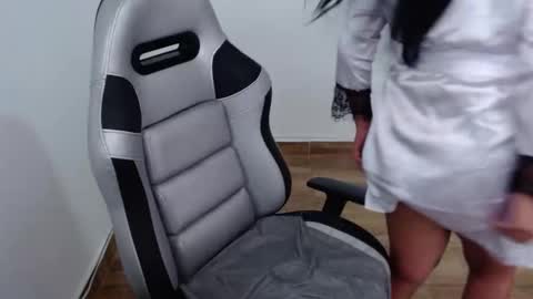 Isa online show from February 15, 2026, 9:55 pm