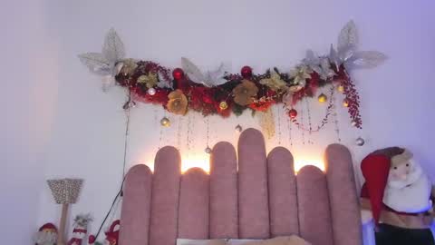 Snapshot of isabellas_smith chatting on December 31, 2024, 10:45 pm Martina IG martissmith01 online show from December 31, 2024, 10:45 pm