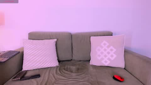 Snapshot of isabellas_smith chatting on February 14, 2025, 10:59 am Martina IG martissmith01 online show from February 14, 2025, 10:59 am