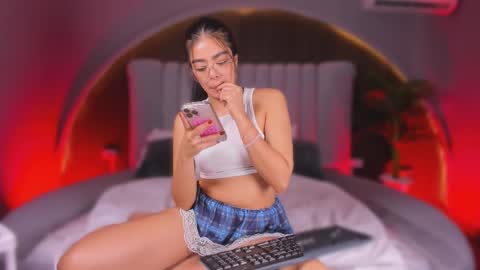 Snapshot of isabellax21 chatting on February 10, 2026, 4:16 am Isa online show from February 10, 2026, 4:16 am