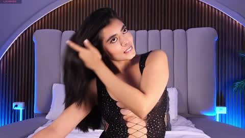 Snapshot of isabellax21 chatting on May 27, 2026, 4:31 am Isa online show from May 27, 2026, 4:31 am