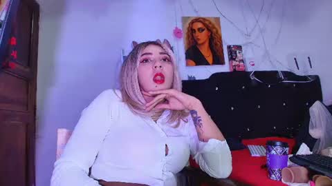 isabelle_sara online show from July 25, 2026, 11:02 pm