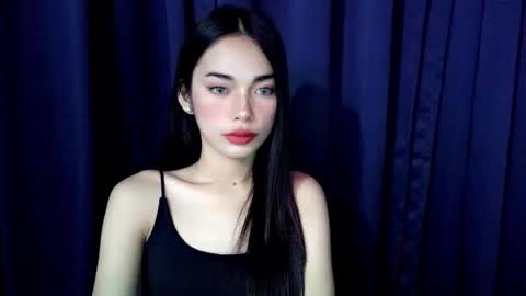 Isabelle online show from November 13, 2025, 2:49 pm