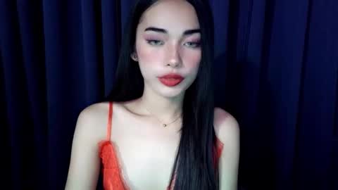 Isabelle online show from November 28, 2025, 2:53 pm