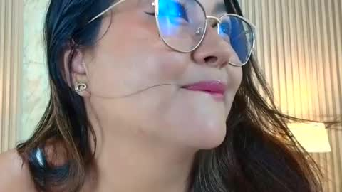 IsabellMendez online show from June 19, 2026, 8:12 pm