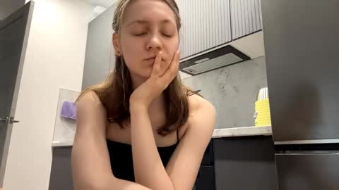 Snapshot of isabelvonseeger chatting on April 29, 2026, 1:48 pm I am Maxine ntmu online show from April 29, 2026, 1:48 pm