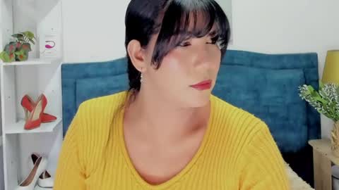 Isabel online show from July 27, 2026, 10:17 pm