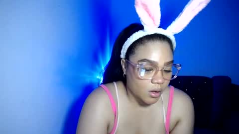 Snapshot of isamoon99 chatting on June 19, 2026, 2:54 pm Isa online show from June 19, 2026, 2:54 pm