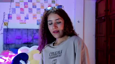 Snapshot of isangel_ chatting on April 21, 2026, 3:02 am Isabela online show from April 21, 2026, 3:02 am