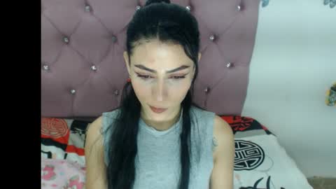 Snapshot of isardrigue02 chatting on December 4, 2025, 6:01 am IsabelaRodriguez02 online show from December 4, 2025, 6:01 am