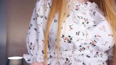 Snapshot of isauralindamood chatting on November 27, 2025, 7:21 am Ramonita online show from November 27, 2025, 7:21 am