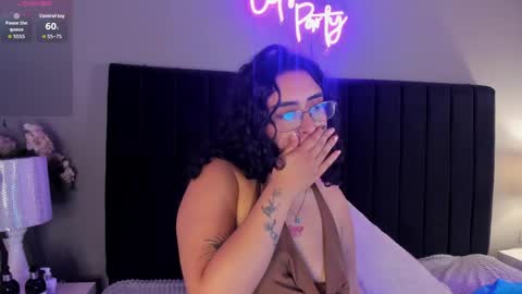 Snapshot of isaxcurves chatting on May 27, 2026, 9:01 pm Isabela Isa for lovers online show from May 27, 2026, 9:01 pm