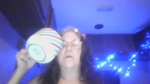 Iseestarz420 online show from December 9, 2024, 12:19 pm