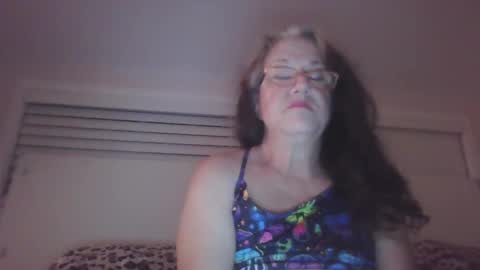 Iseestarz420 online show from January 6, 2025, 6:25 am