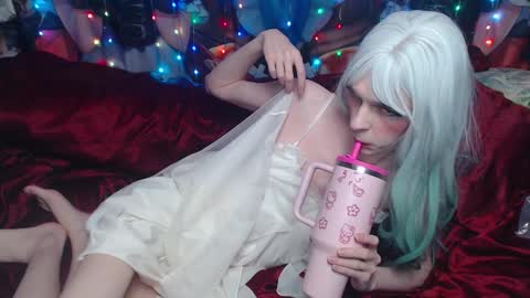 Sele online show from December 22, 2025, 11:02 pm