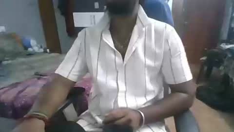 Snapshot of isha147 chatting on June 1, 2026, 9:22 am Horny boy online show from June 1, 2026, 9:22 am