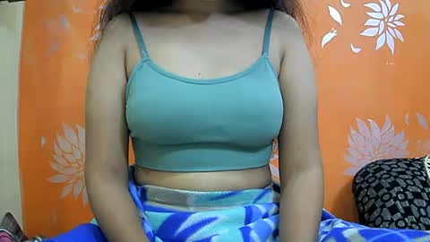 Snapshot of ishika_singh_ chatting on December 16, 2024, 2:25 am ishika_singh_ online show from December 16, 2024, 2:25 am