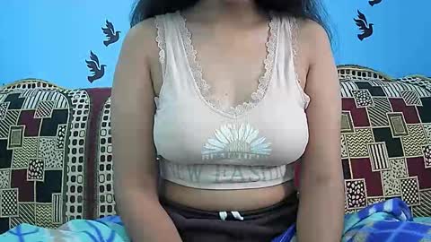 Snapshot of ishika_singh_ chatting on December 16, 2025, 3:33 am ishika_singh_ online show from December 16, 2025, 3:33 am