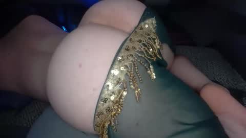 Snapshot of ishtarea chatting on October 2, 2025, 12:06 am ishtarea online show from October 2, 2025, 12:06 am