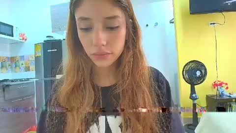 Snapshot of isis_pink chatting on April 30, 2026, 3:40 pm Alaya online show from April 30, 2026, 3:40 pm