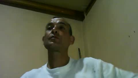 Snapshot of iskander19cm475645 chatting on March 25, 2026, 1:22 am Alexander online show from March 25, 2026, 1:22 am