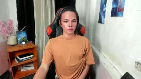 Snapshot of isla_flame_ chatting on June 24, 2026, 5:01 pm isla_flame_ online show from June 24, 2026, 5:01 pm