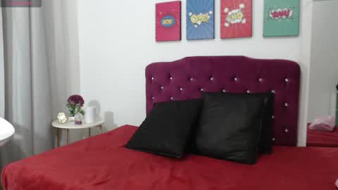 isla_rosess online show from September 24, 2025, 1:25 pm