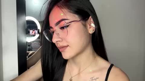 Cute Isla  online show from October 25, 2025, 11:10 pm