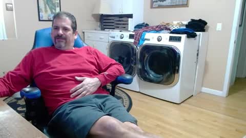 Snapshot of islandguy70 chatting on January 14, 2025, 9:24 am Jim online show from January 14, 2025, 9:24 am