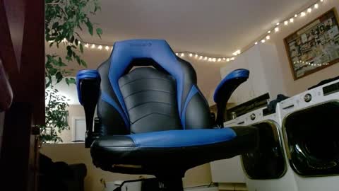 Snapshot of islandguy70 chatting on January 23, 2025, 9:39 am Jim online show from January 23, 2025, 9:39 am