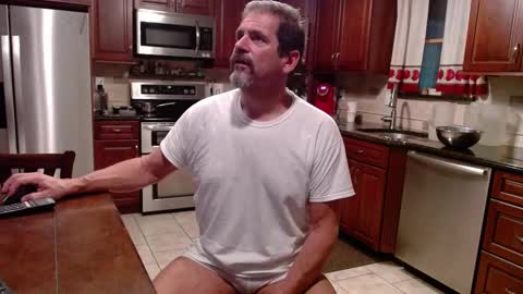 Snapshot of islandguy70 chatting on September 25, 2025, 9:24 am Jim online show from September 25, 2025, 9:24 am