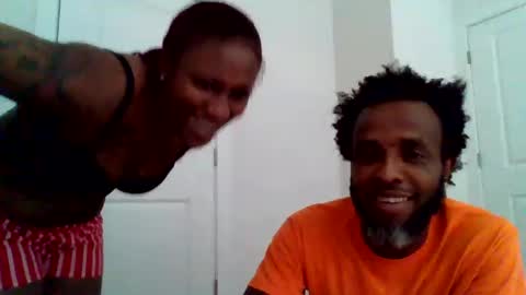 Snapshot of islandmaker chatting on May 11, 2026, 5:32 pm islandmaker online show from May 11, 2026, 5:32 pm