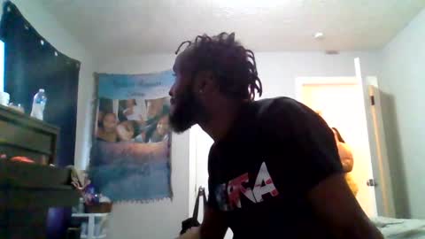 Snapshot of islandmaker chatting on May 20, 2026, 6:36 pm islandmaker online show from May 20, 2026, 6:36 pm