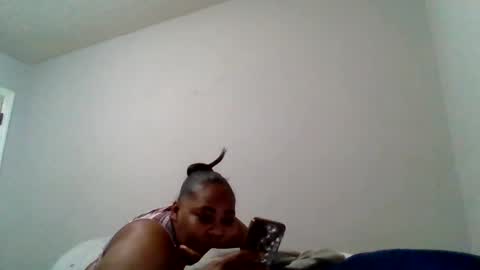 Snapshot of islandmaker chatting on May 22, 2026, 9:42 pm islandmaker online show from May 22, 2026, 9:42 pm