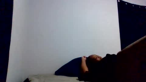 Snapshot of islandmaker chatting on May 25, 2026, 7:47 am islandmaker online show from May 25, 2026, 7:47 am