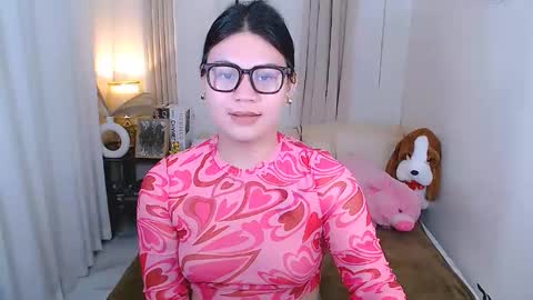 isla online show from September 12, 2025, 2:22 am