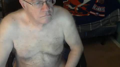 Snapshot of islesman22 chatting on April 20, 2026, 9:23 am islesman22 online show from April 20, 2026, 9:23 am