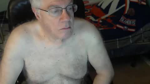 Snapshot of islesman22 chatting on April 24, 2026, 9:23 am islesman22 online show from April 24, 2026, 9:23 am