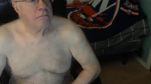 Snapshot of islesman22 chatting on May 5, 2026, 9:17 am islesman22 online show from May 5, 2026, 9:17 am