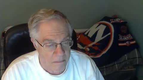 Snapshot of islesman22 chatting on May 10, 2026, 1:55 am islesman22 online show from May 10, 2026, 1:55 am
